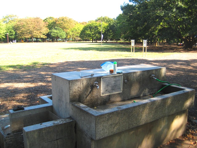 公園の水場です